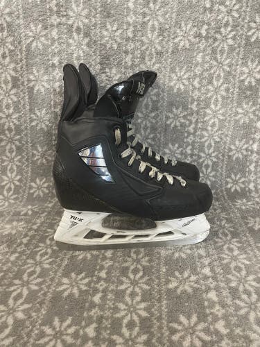 Used Intermediate True Pro Custom Hockey Skates Size 4 D