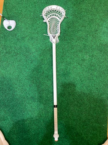 Used Strung DNA 2.0 Head w/ carbon 3.0 shaft