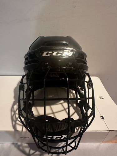Used Medium CCM Super Tacks X Helmet