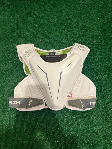 Used Medium Maverik M5 Shoulder Pads