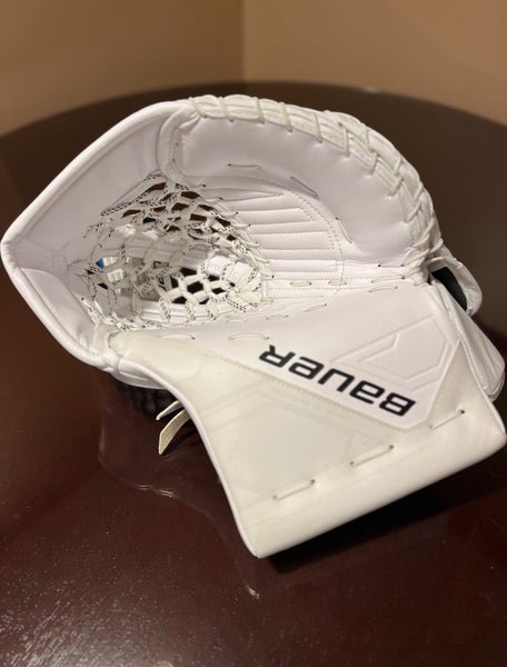 NWT Supreme Mach Catcher Sr. Int Palm