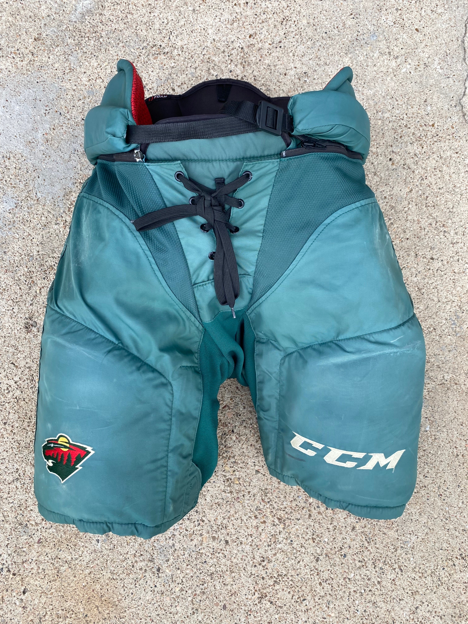 CCM HP45X Pro Stock Hockey Pants Large Minnesota Wild Green 4731