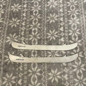 Like New Bauer LS Pulse Size 221 mm