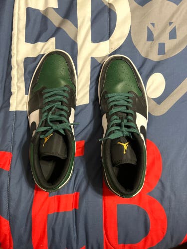Men’s Air Jordan 1 Low “Green Toe”