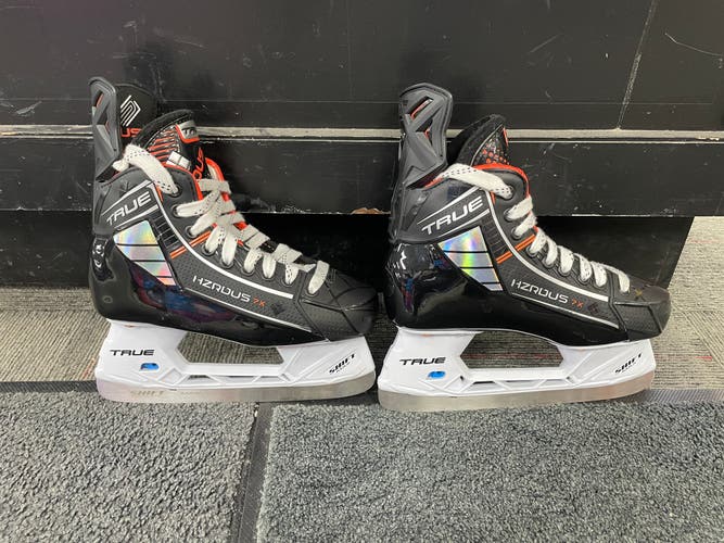 Used True HZRDUS 7X Hockey Skates | Size 4.5R