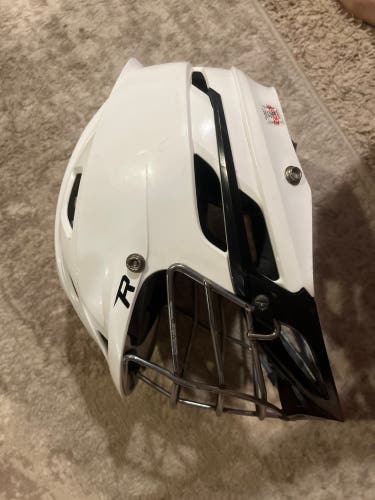 Mint Condition Cascade R Helmet