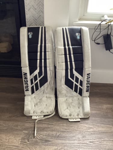 Used 26” Vaughn Velocity VE8 Goalie Leg Pads