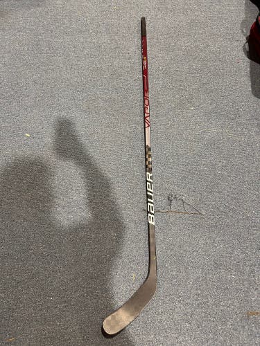 New Senior Right Handed P92 Pro Stock Manson Vapor Hyperlite Hockey Stick