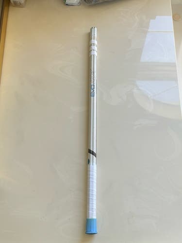 Warrior Evo QX Lacrosse Shaft