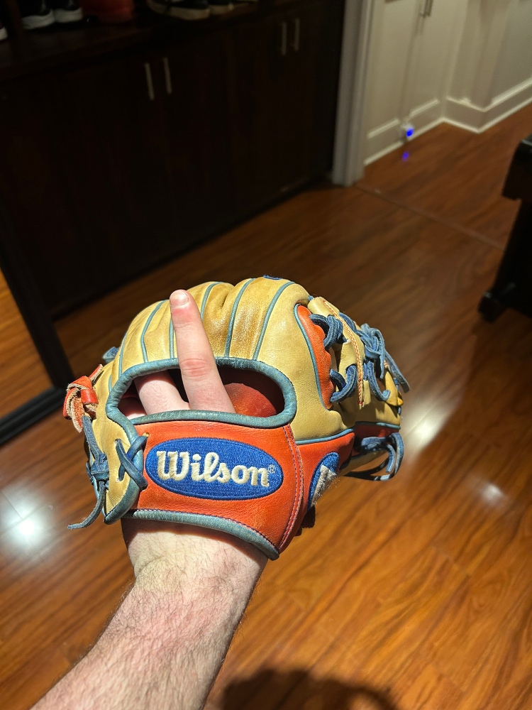 2015 Infield 11.25" A2000 Baseball Glove