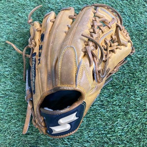 Brown Used Adult SSK Edge Pro Right Hand Throw Baseball Glove 13"