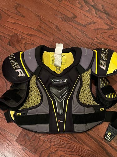 Bauer Supreme XL Shoulder Pads