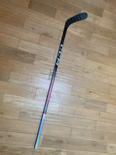 USED right handed FT6 Pro stick senior