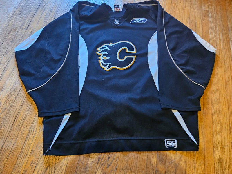Calgary Flames Used Size 56 Practice Jersey