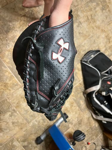 Under Armour youth catcher’s glove