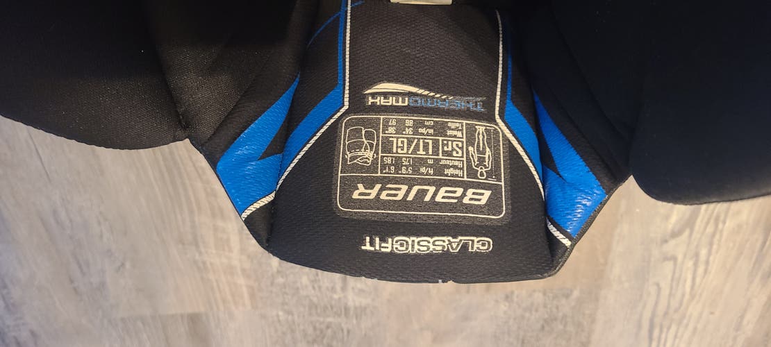 Used Large Bauer Nexus hockey pants