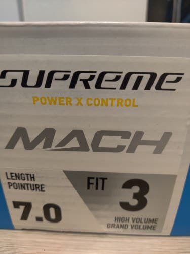New Senior Bauer Supreme Mach Hockey Skates Wide Width 7