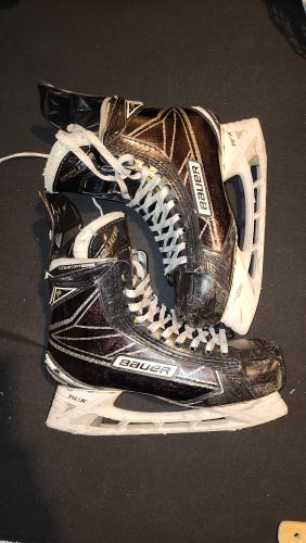 Senior Used Bauer Supreme 1S Hockey Skates Regular Width Size 6