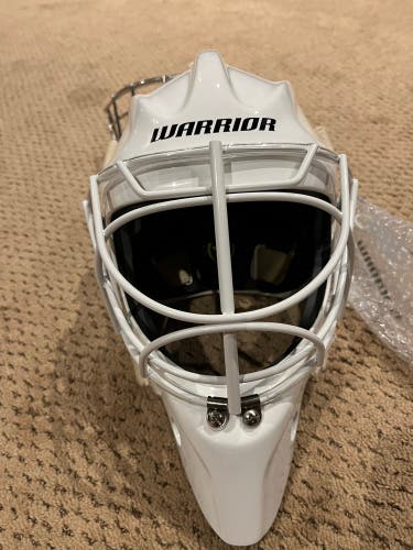 New Warrior Ritual F1+ Senior Goalie Mask-S/M