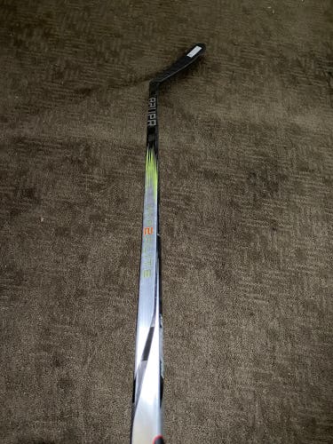 Brand New Bauer Hyp2rlite Stick 77 Flex P92 Curve
