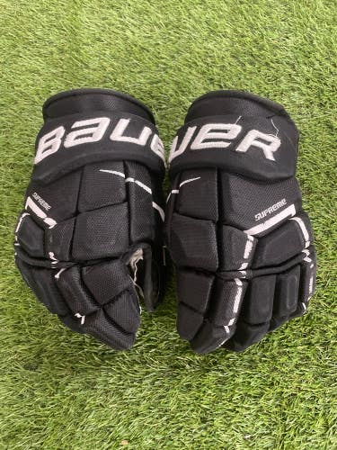 Black Used Senior Bauer 3S Pro Gloves 11"