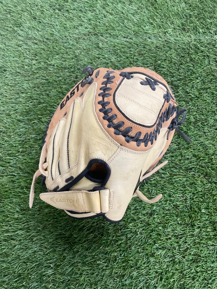 Brown Used Easton Synergy Right Hand Throw 33" Catcher's Softball Glove