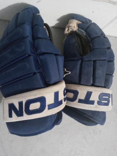 Used Easton PRO10 Gloves 14"