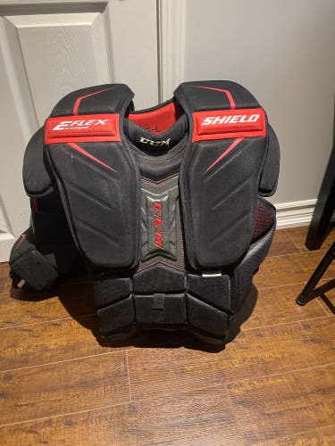 Used Large CCM Pro Stock Extreme Flex Shield Pro Goalie Chest Protector