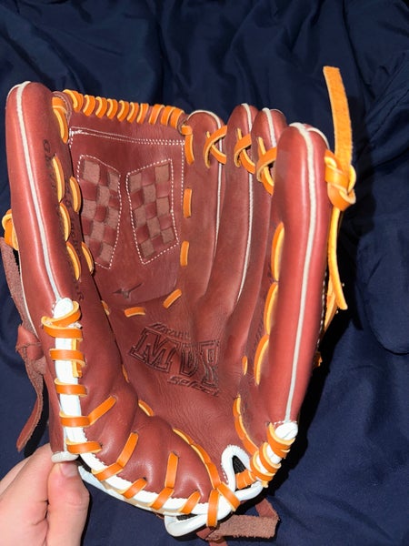 Used Right Hand Throw 12.5" MVP Prime Softball Glove