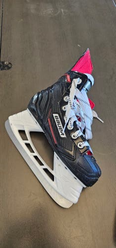 Youth Used Bauer NSX Hockey Skates Size 3