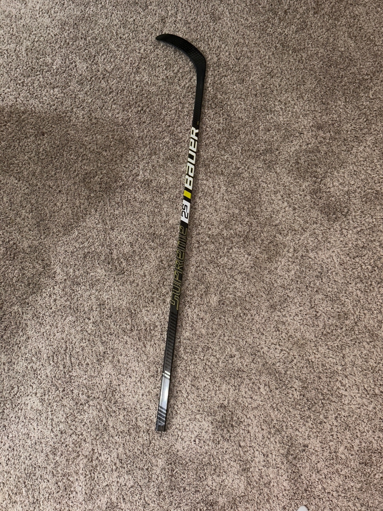 Bauer Supreme 2s Hockey Stick