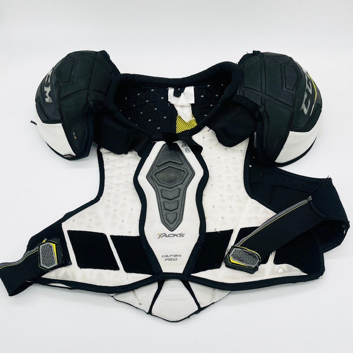 NHL Pro Stock CCM Tacks Ultra Pro Shoulder Pads-M-No Bicep Guards
