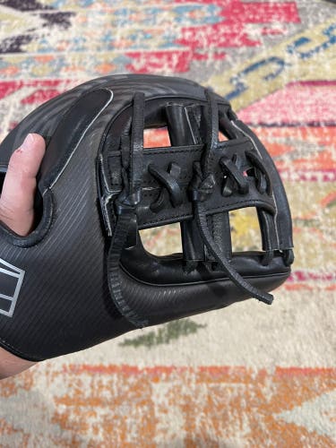 2022 Infield 11.5" REV1X Baseball Glove