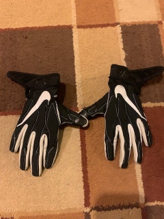 Black Used Youth Small Nike Superbad Gloves