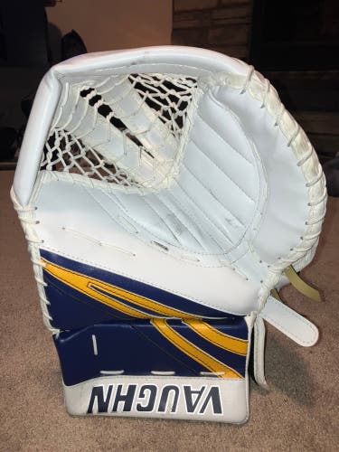 St Louis Blues Jon Gillies Pro Return Vaughn V4 Goalie Catch Glove