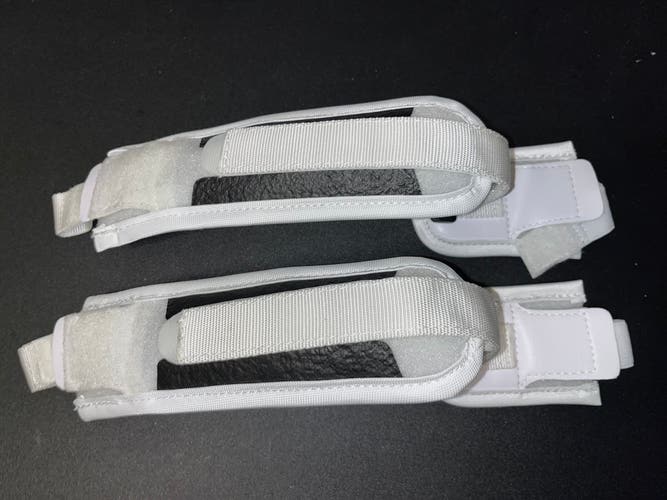 BRAND NEW KNEE STRAPS FOR GOALIE BAUER LEG PADS