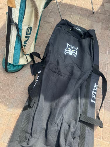 Lynx Golf Travel Bag with wheels