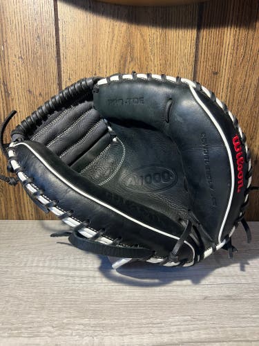 Catcher's 33" A1000 Baseball Glove