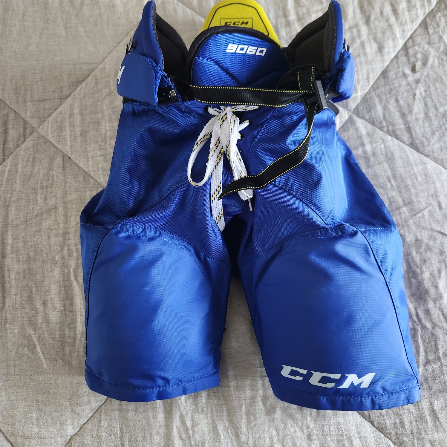 Junior Used Large CCM Tacks 9060 Hockey Pants