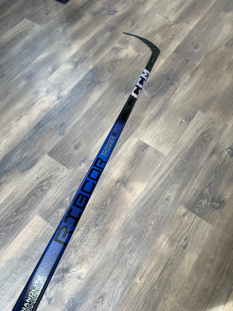 *Brand NEW* Senior RH RibCor Trigger 8 Pro Hockey Stick