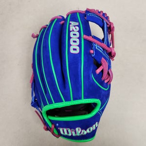 New Wilson January 2024 GOTM Right Hand Throw Infield A2000 Baseball Glove 11.5"
