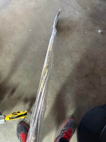 Junior Left Hand P92 Supreme 2S Pro Hockey Stick