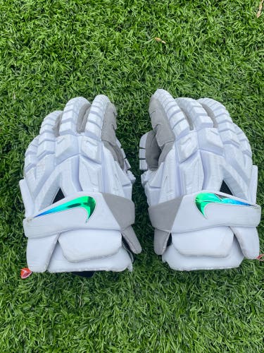 (READ DESC BEFORE BUYING[TRADABLE])Used Nike Large Vapor Premier Lacrosse Gloves