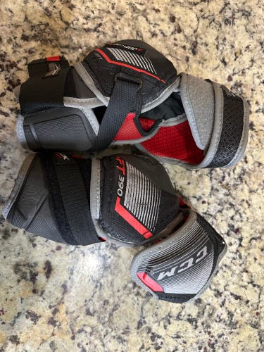 Used Small CCM JetSpeed FT390 Elbow Pads