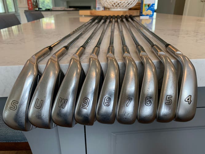 Men's Right Handed Regular Flex Steel Shaft G700 Iron Set