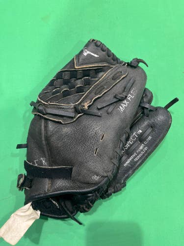 Black Used Mizuno Power close Right Hand Throw Pitcher's Baseball Glove 10.75"
