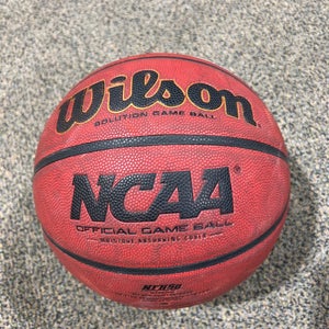 28.5 Women's Wilson Solution NCAA Official Game Ball