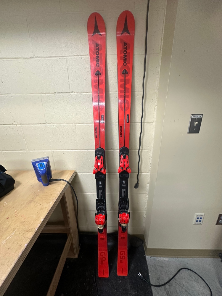 Atomic Redster GS Skis with bindings