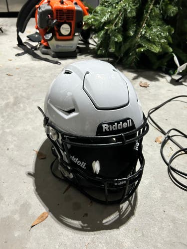 Large Riddell SpeedFlex Helmet