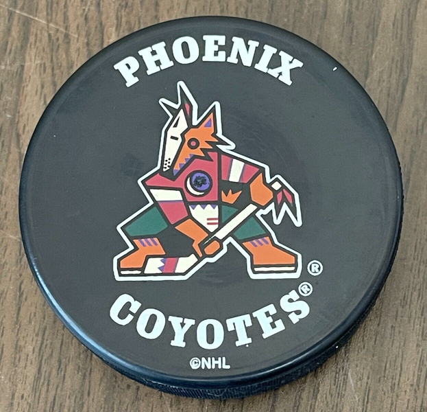 Arizona Coyotes NHL HOCKEY SUPER VINTAGE KACHINA LOGO Collectible Hockey Puck!